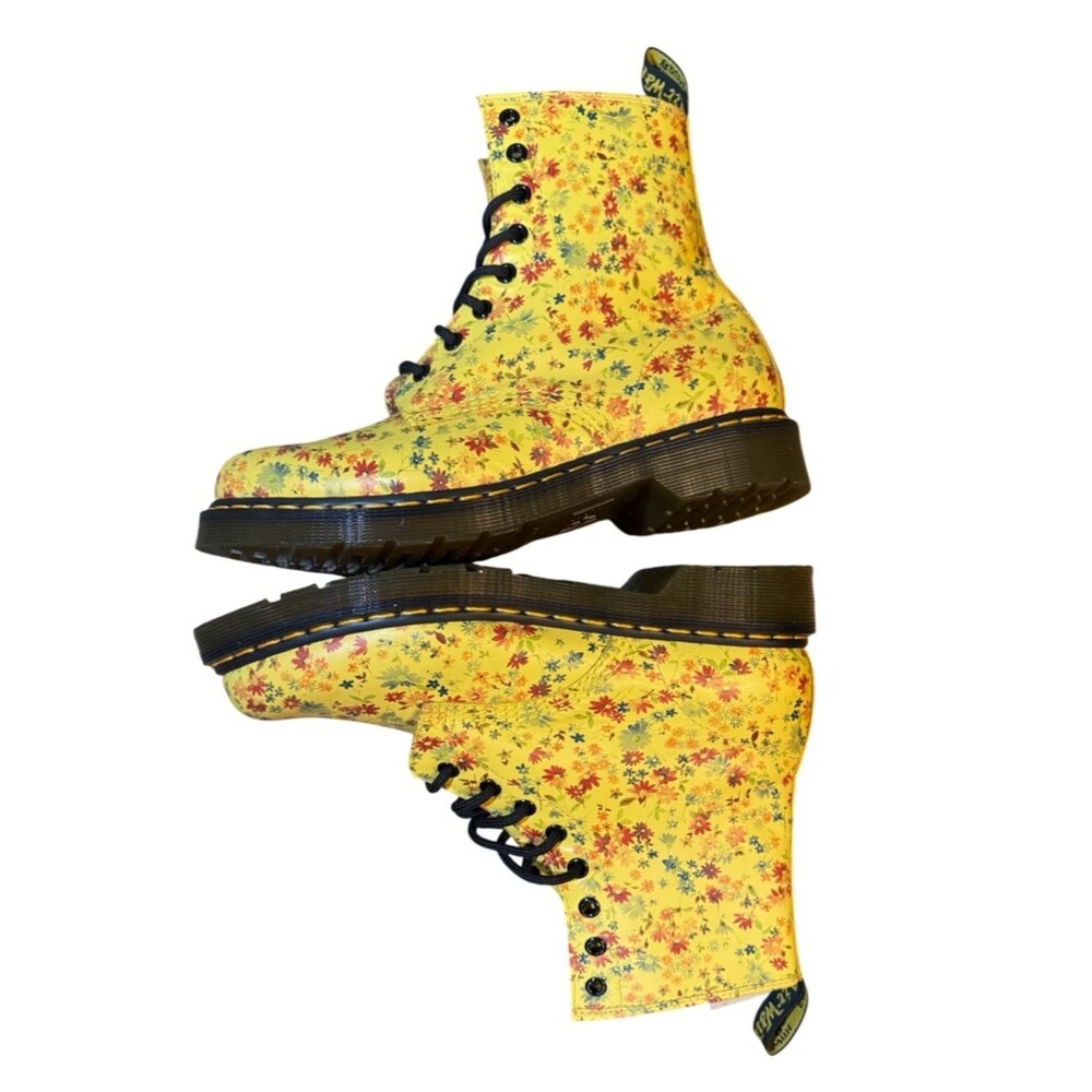 Dr. Martens RARE NIB 1460 Sun Yellow Little Flowers Floral Boots Women's size 9 - Picture 10 of 16